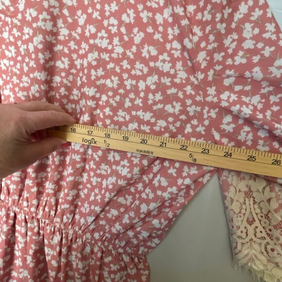 NWT J.NNA size 2X jumpsuit Romper floral bell sleeves lace. - Picture 14 of 16